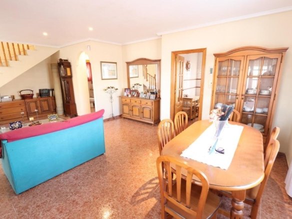 3 Bedroom 2 Bathroom Villa in Torrevieja - Caza De Casa
