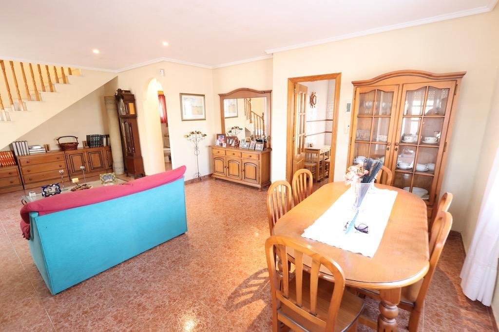 3 Bedroom 2 Bathroom Villa in Torrevieja - Caza De Casa