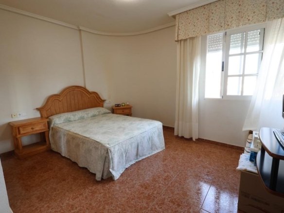3 Bedroom 2 Bathroom Villa in Torrevieja - Caza De Casa