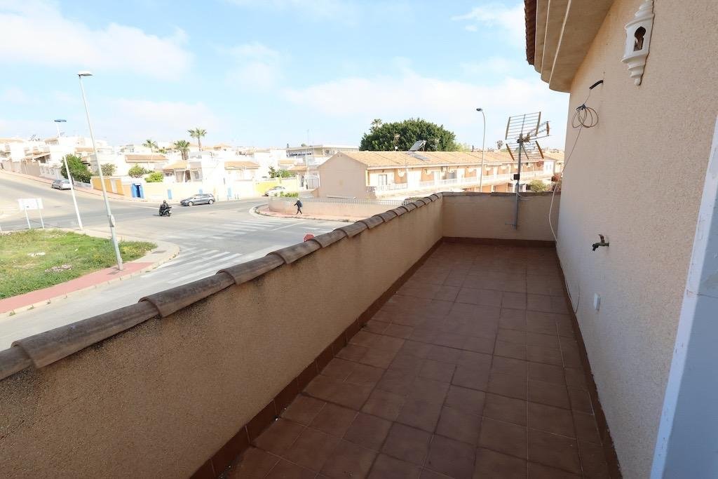 3 Bedroom 2 Bathroom Villa in Torrevieja - Caza De Casa