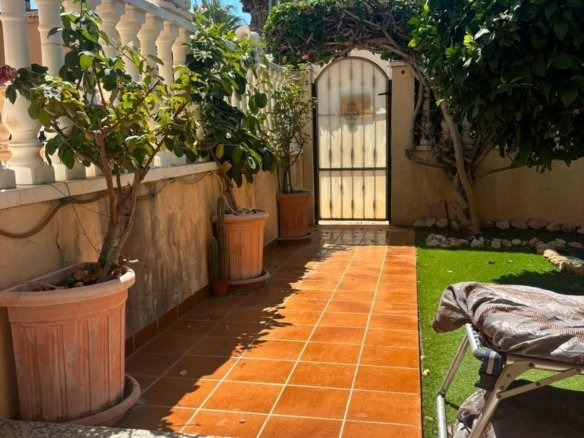 2 Bedroom 2 Bathroom Villa in Orihuela Costa - Caza De Casa