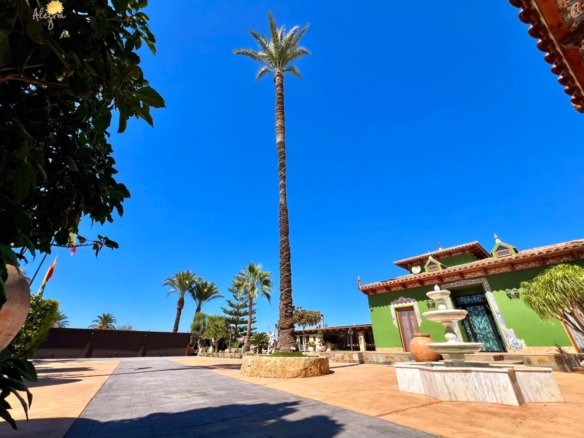 4 Bedroom 4 Bathroom Villa in Almoradi - Caza De Casa