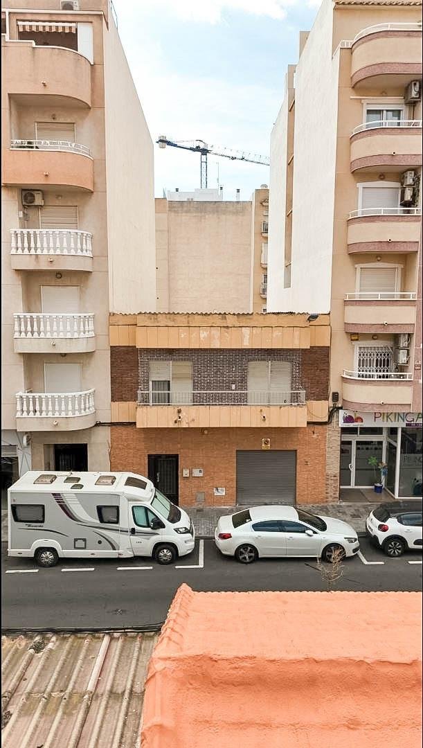 7-4 325 m² Land in Torrevieja - Caza De Casa