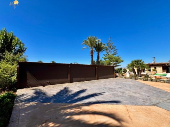 4 Bedroom 4 Bathroom Villa in Almoradi - Caza De Casa