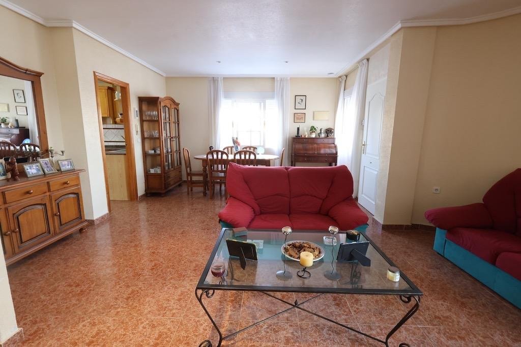 3 Bedroom 2 Bathroom Villa in Torrevieja - Caza De Casa