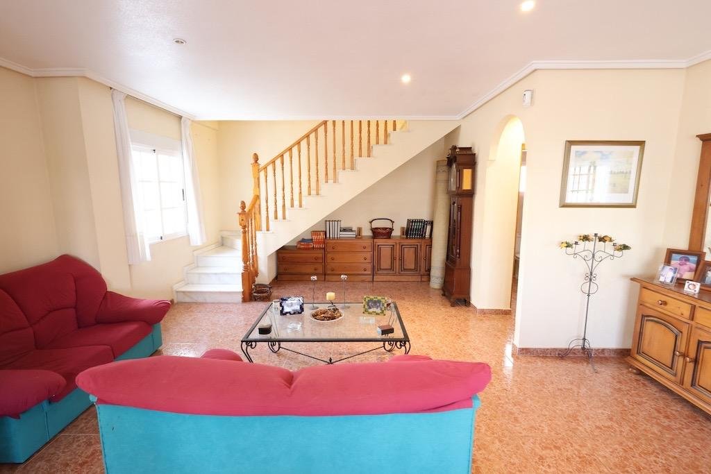 3 Bedroom 2 Bathroom Villa in Torrevieja - Caza De Casa