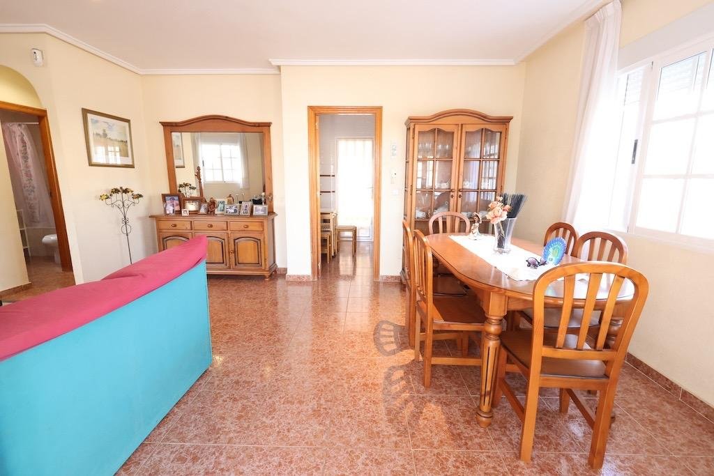 3 Bedroom 2 Bathroom Villa in Torrevieja - Caza De Casa