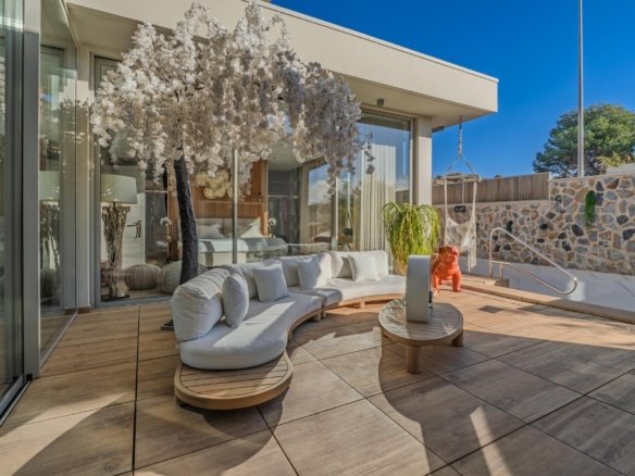 4 Bedroom 3 Bathroom Villa in Benijofar - Caza De Casa