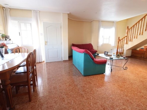 3 Bedroom 2 Bathroom Villa in Torrevieja - Caza De Casa