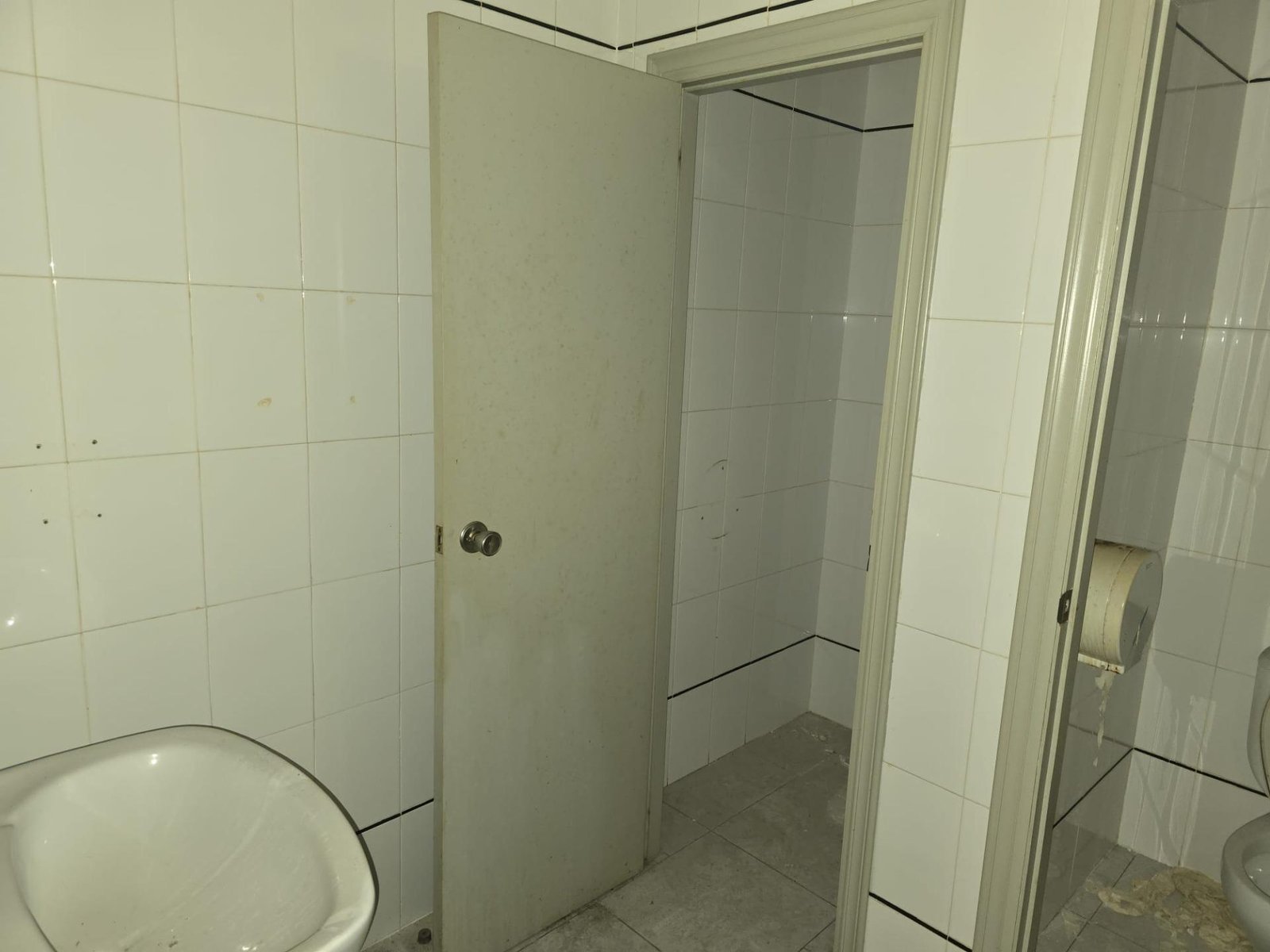 Commercial in Torrevieja - Caza De Casa