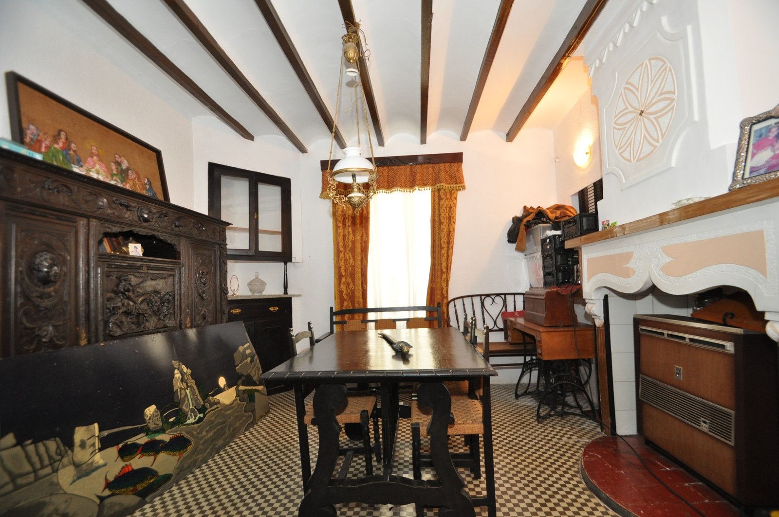 5 Bed 1 Bath Country House in Yecla - Caza De Casa