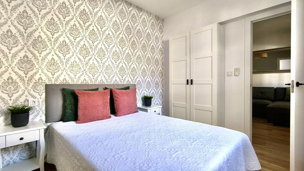 3 Bed 2 Bath Town House in Los Altos - Caza De Casa