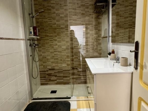 4 Bedroom 2 Bathroom Villa in Torrevieja - Caza De Casa