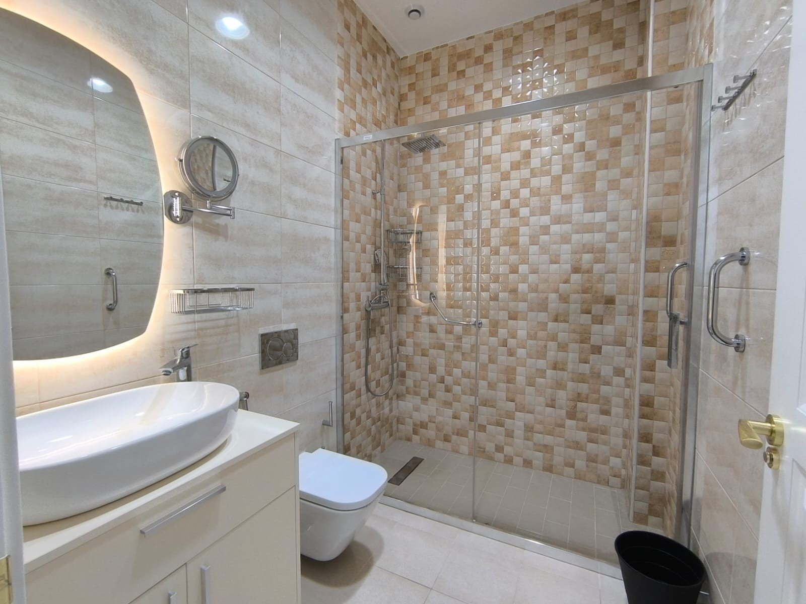 7472041769cfaac6 4 Bedroom 5 Bathroom Villa in Pinoso - Caza De Casa
