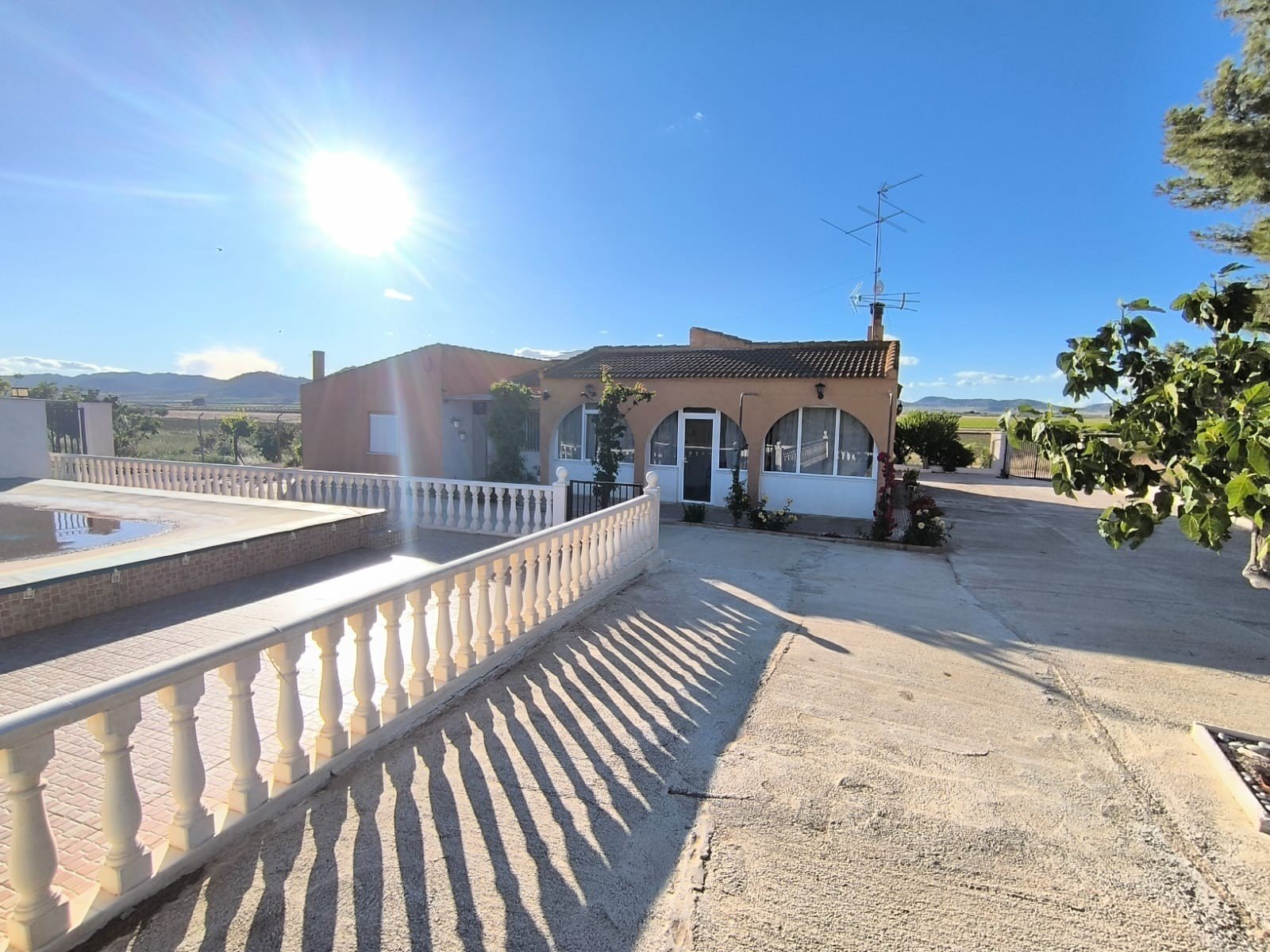 4 Bed 2 Bath Country House in Yecla - Caza De Casa