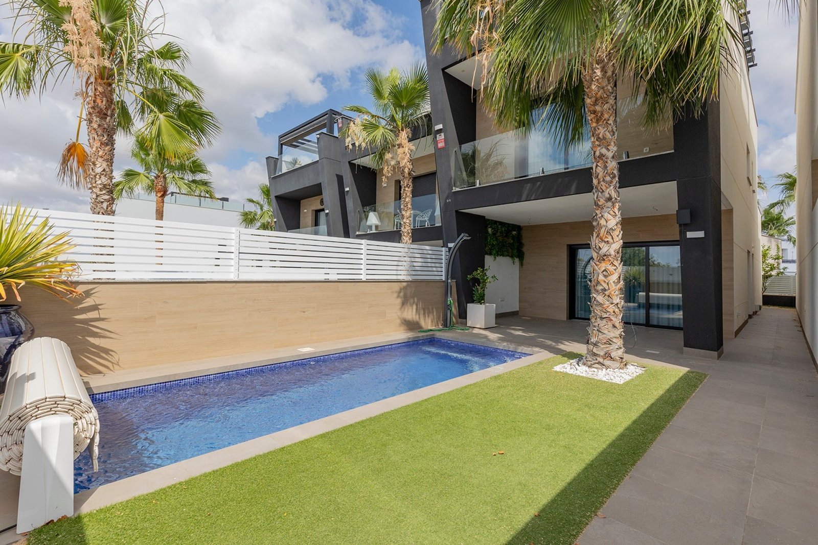 750163_xl 3 Bedroom 2 Bathroom Villa in Benijofar - Caza De Casa