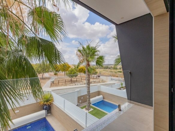 3 Bedroom 2 Bathroom Villa in Benijofar - Caza De Casa