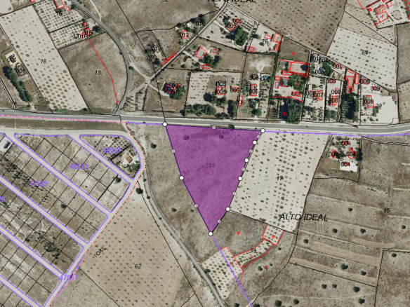 Land in Salinas - Caza De Casa