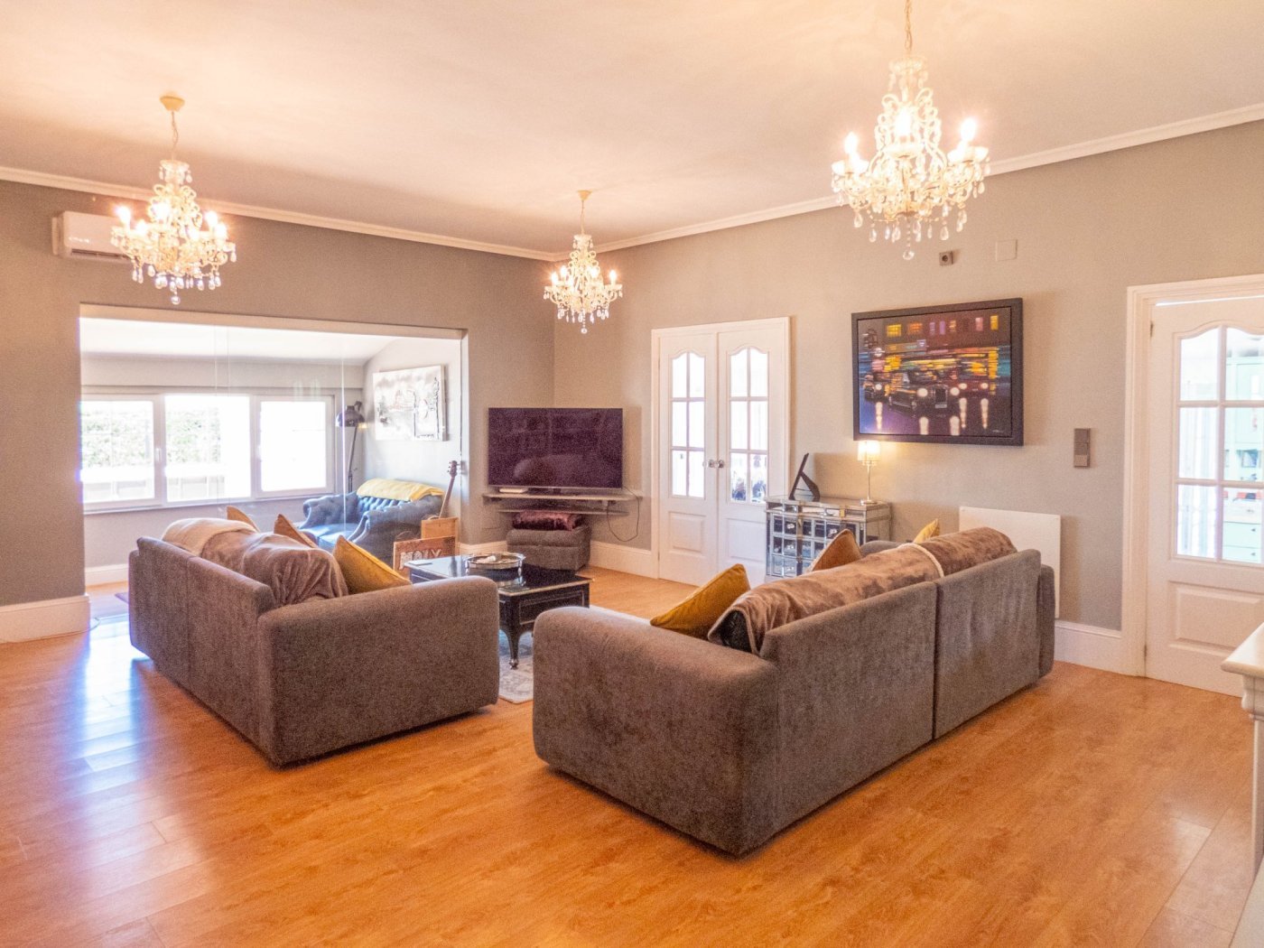 6 Bed 4 Bath Villa in Rojales - Caza De Casa