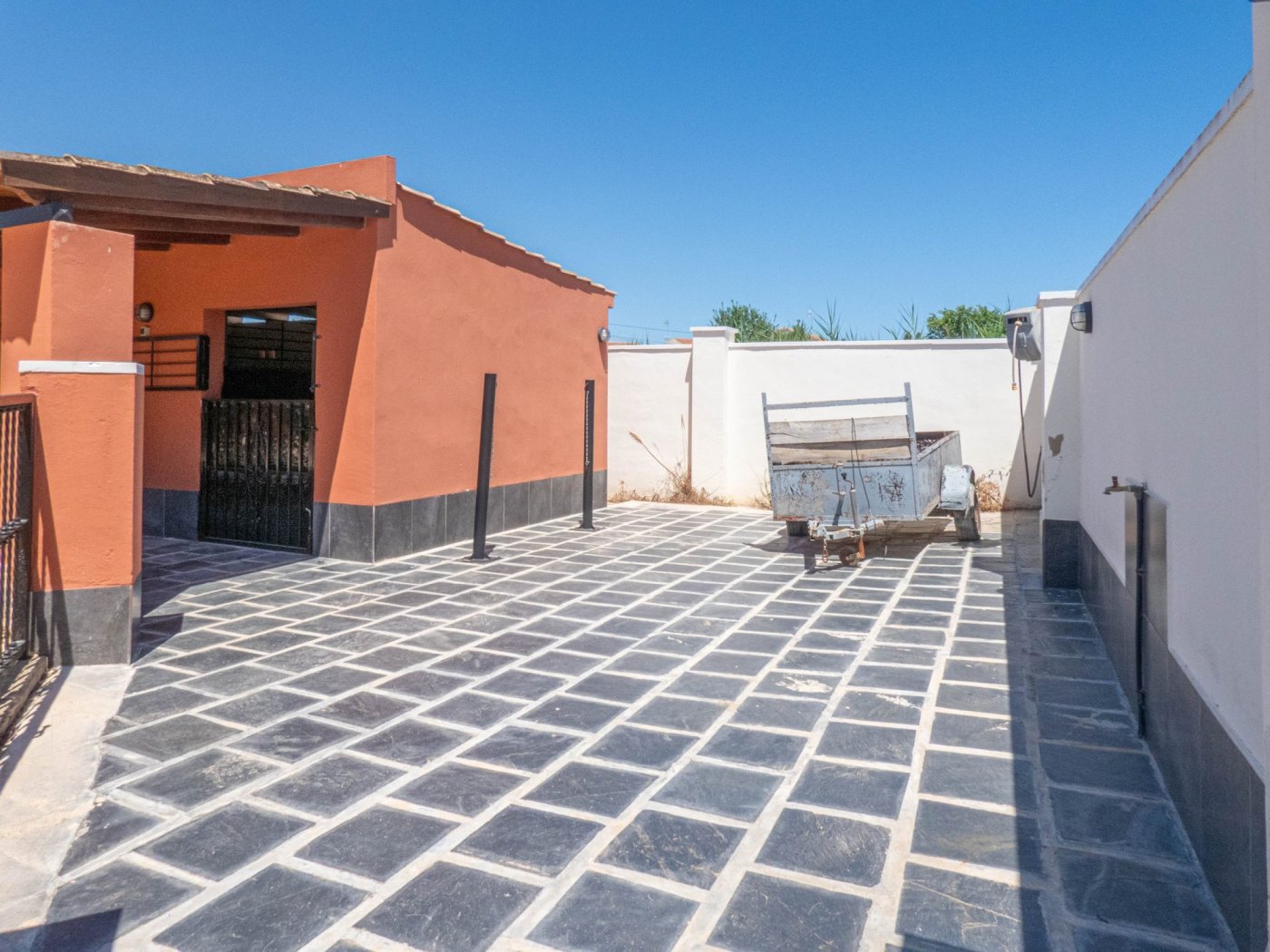 6 Bed 4 Bath Villa in Rojales - Caza De Casa