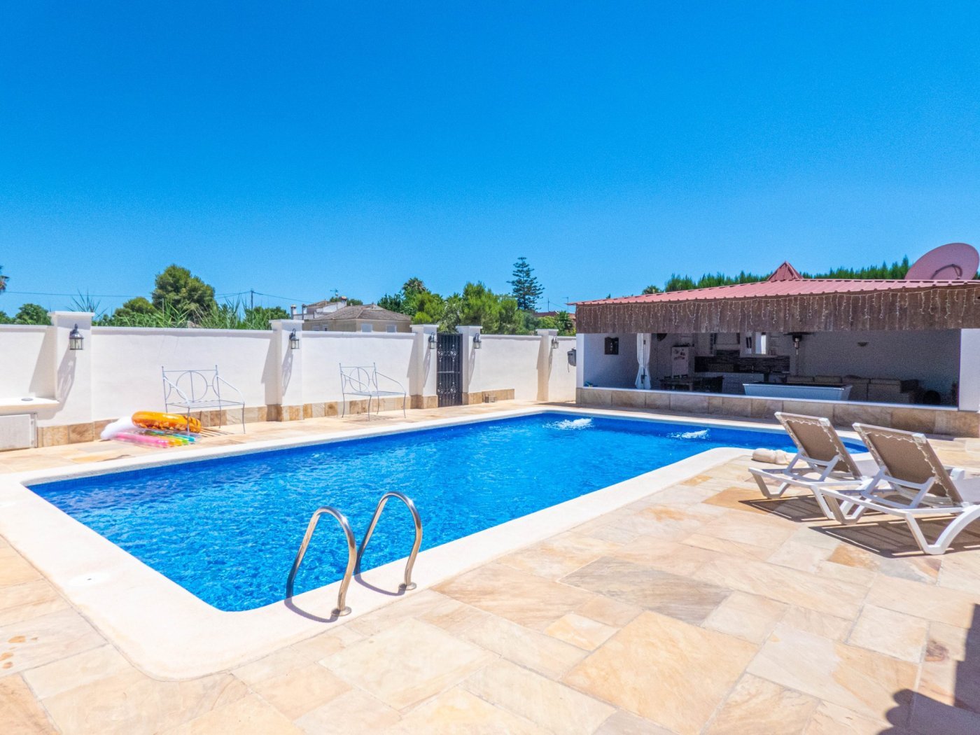 6 Bed 4 Bath Villa in Rojales - Caza De Casa