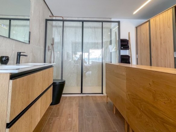 3 Bedroom 3 Bathroom Town House in Torrevieja - Caza De Casa