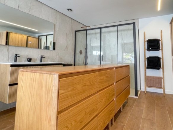3 Bedroom 3 Bathroom Town House in Torrevieja - Caza De Casa