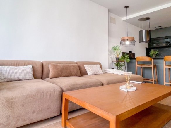 3 Bedroom 3 Bathroom Town House in Torrevieja - Caza De Casa