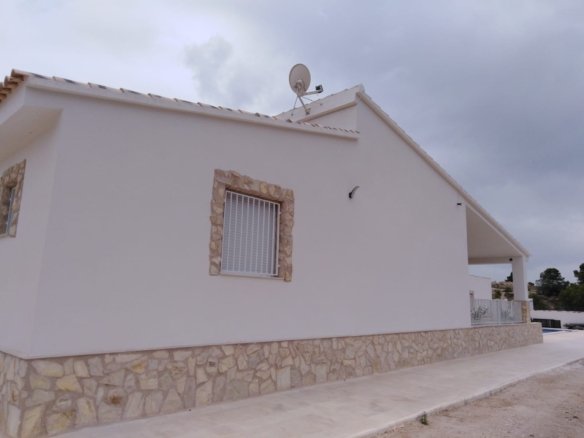 5 Bedroom 3 Bathroom Villa in La Romana - Caza De Casa