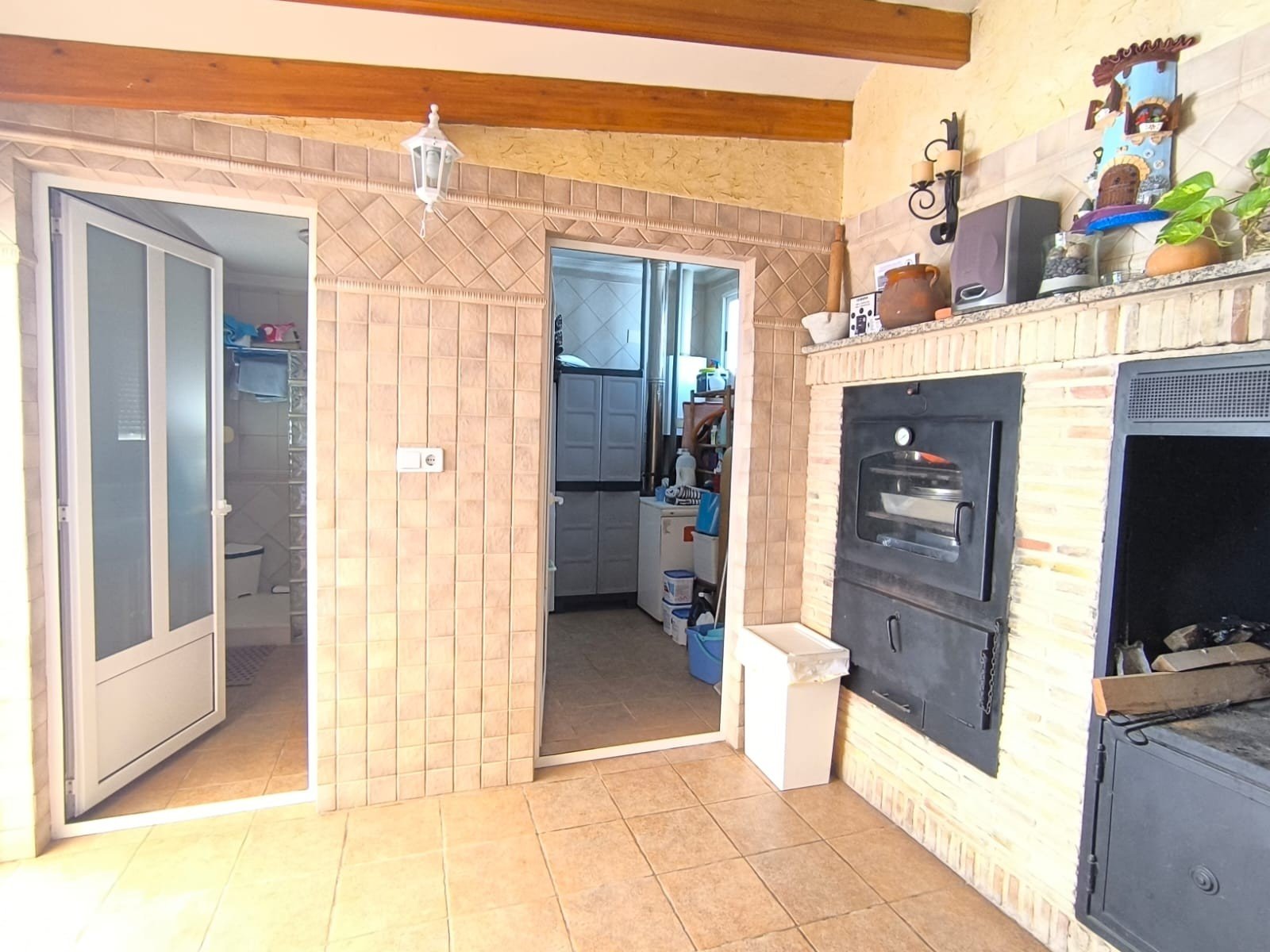 7939c54bf2afb715 6 Bedroom 3 Bathroom Villa in Yecla - Caza De Casa