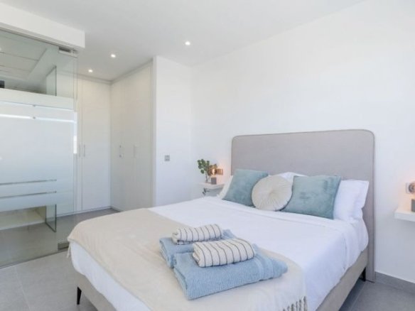 3 Bedroom 2 Bathroom Villa in Algorfa - Caza De Casa