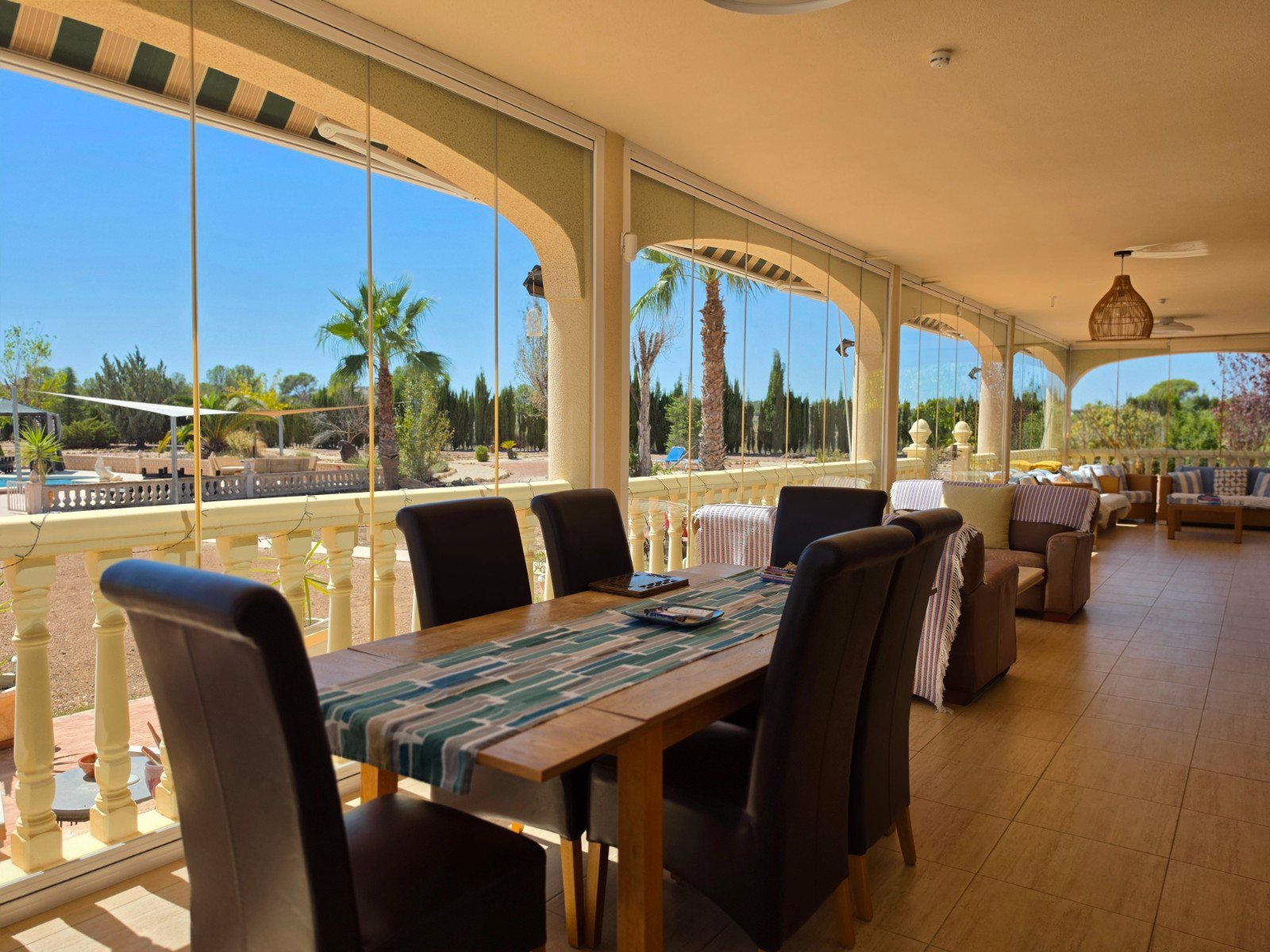 7a361e33b582b893 4 Bedroom 4 Bathroom Villa in Pinoso - Caza De Casa