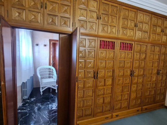 4 Bedroom 3 Bathroom Town House in Elda - Caza De Casa