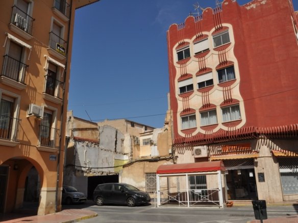 215 m² Land in Monóvar/Monóver - Caza De Casa