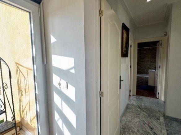 4 Bedroom 2 Bathroom Villa in Torrevieja - Caza De Casa