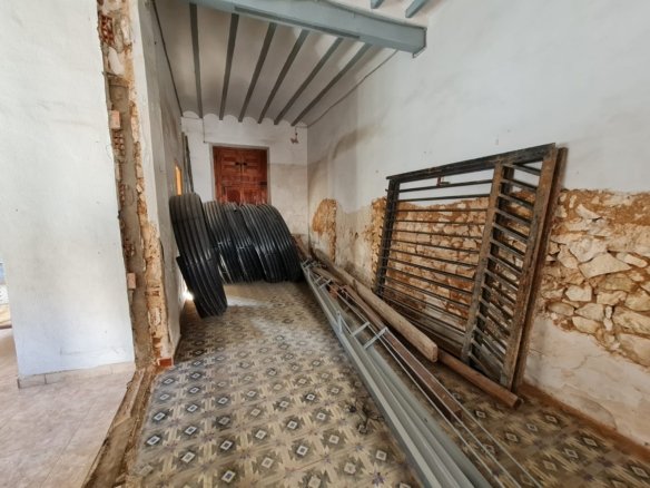 3 Bedroom Town House in Pinoso - Caza De Casa