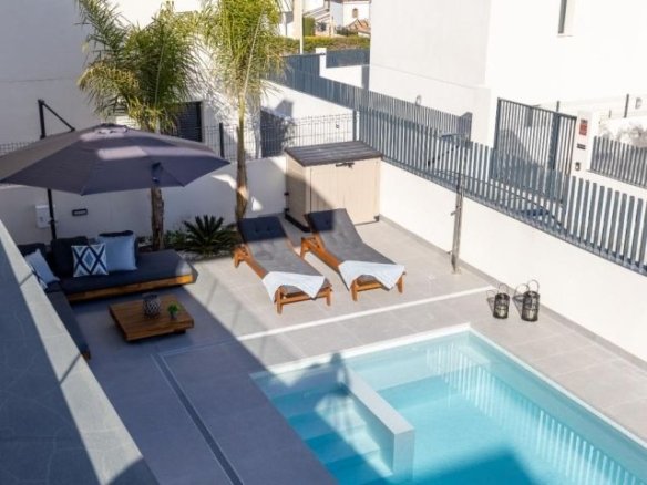 3 Bedroom 2 Bathroom Villa in Algorfa - Caza De Casa