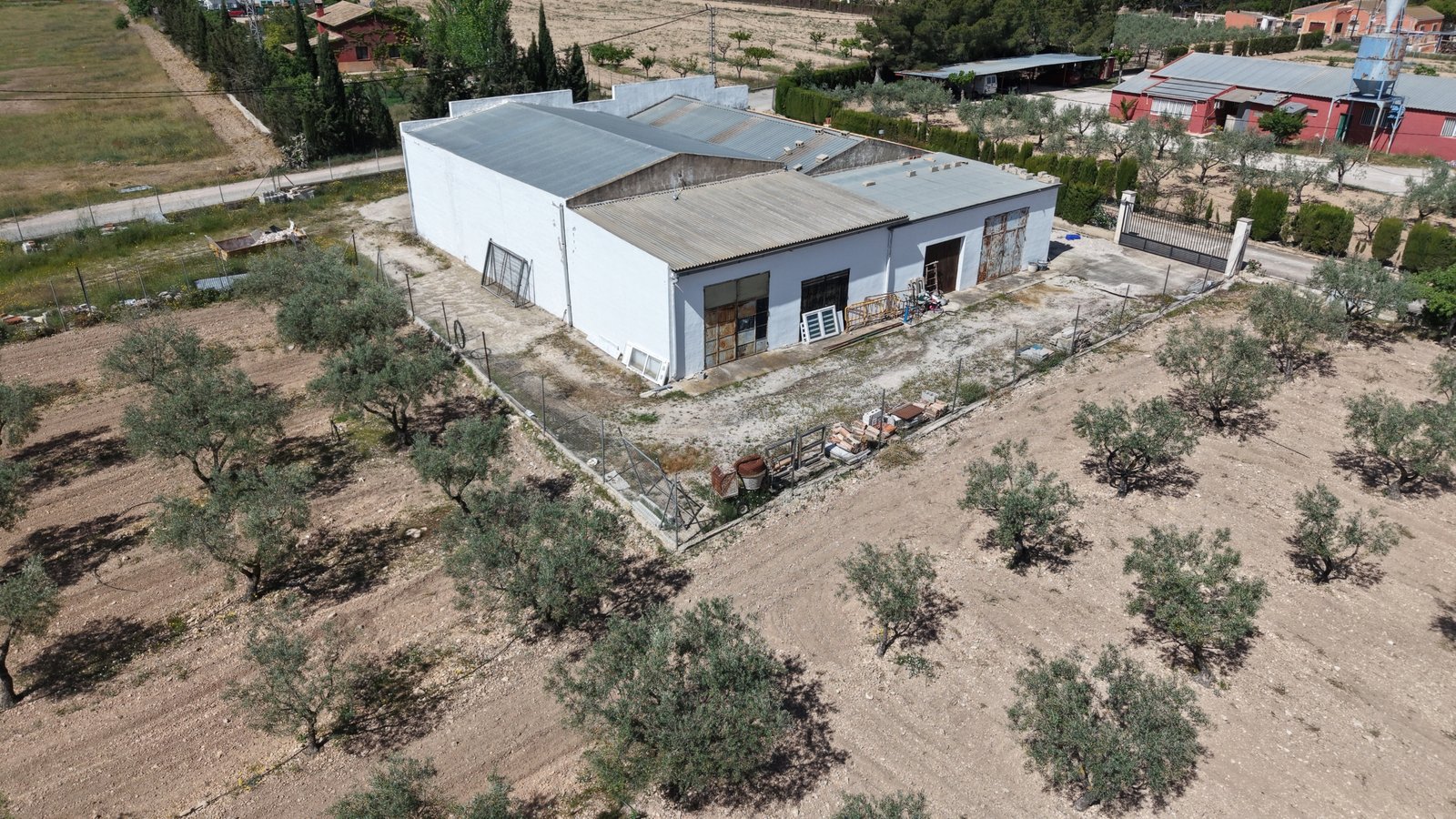 6 Bedroom 3 Bathroom Country House in Yecla - Caza De Casa