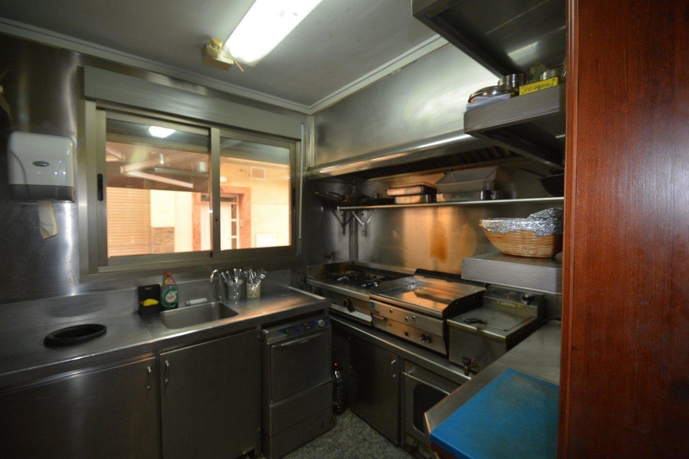 Commercial in Bigastro - Caza De Casa