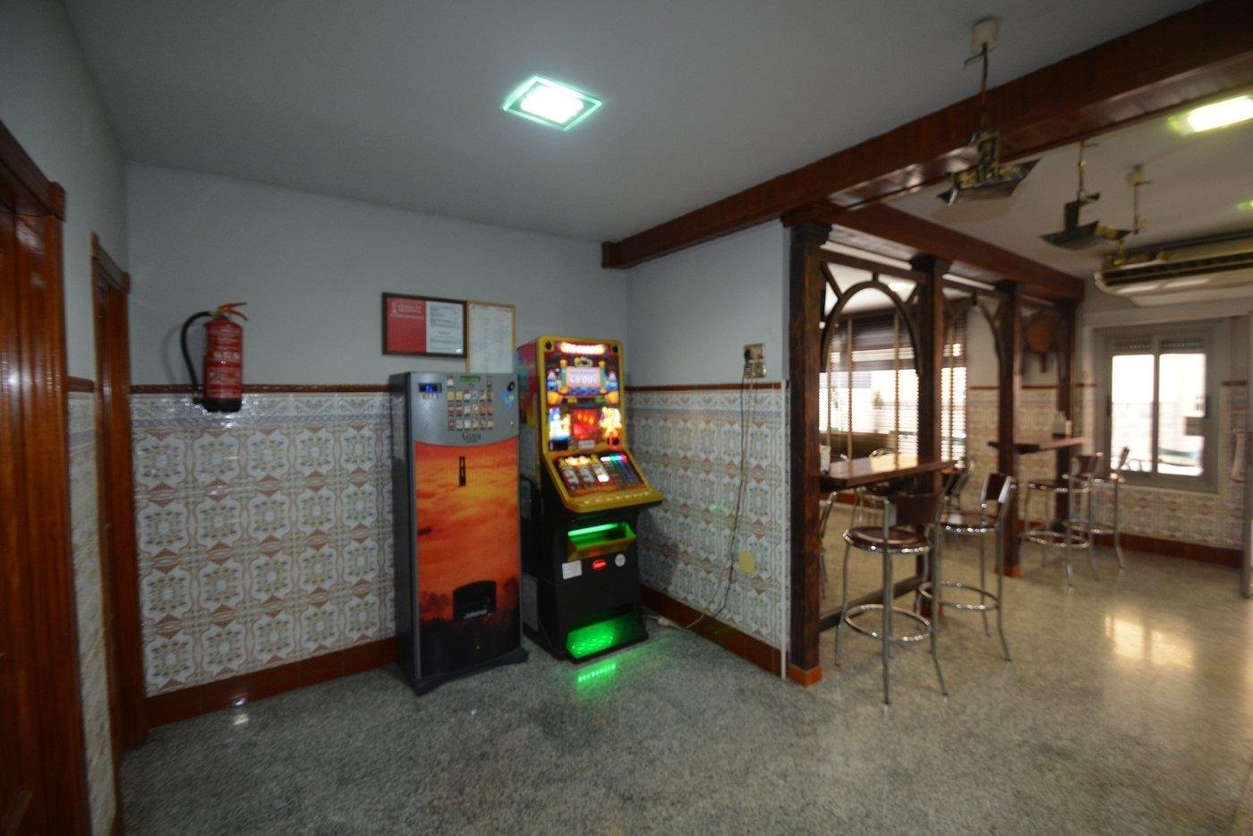 Commercial in Bigastro - Caza De Casa