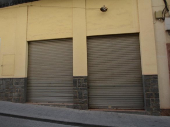 Commercial in Bigastro - Caza De Casa