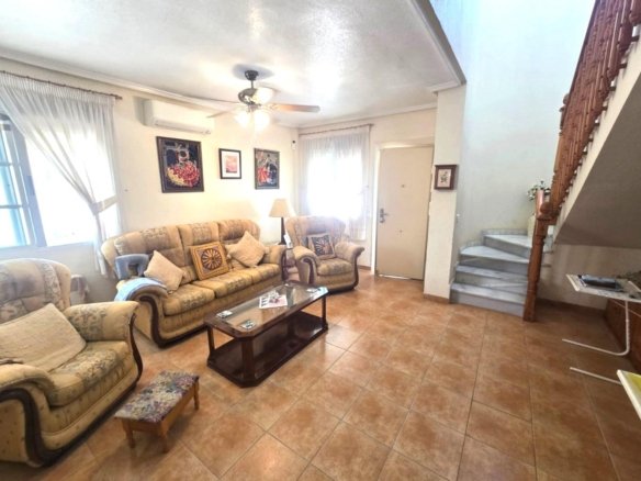 {type[1]} in {town[1]} - Caza De Casa