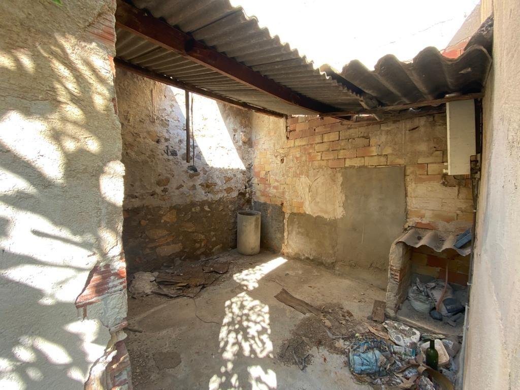 3 Bedroom 1 Bathroom Town House in Redovan - Caza De Casa