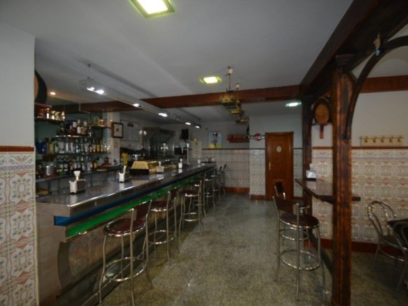 Commercial in Bigastro - Caza De Casa