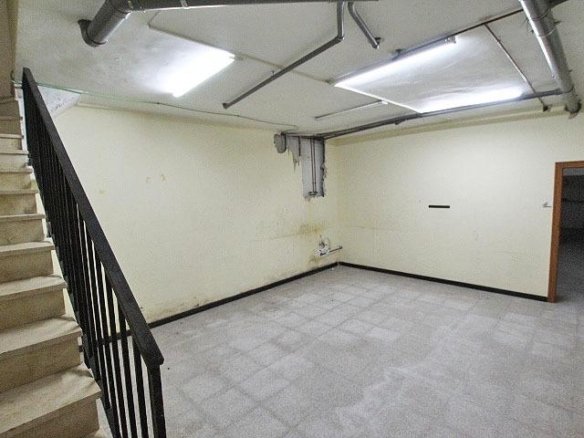 2 Bathroom Commercial in Guardamar del Segura - Caza De Casa