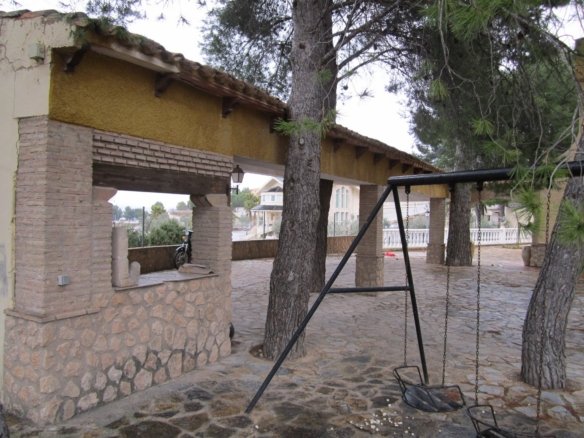 7 Bedroom 3 Bathroom Villa in Yecla - Caza De Casa