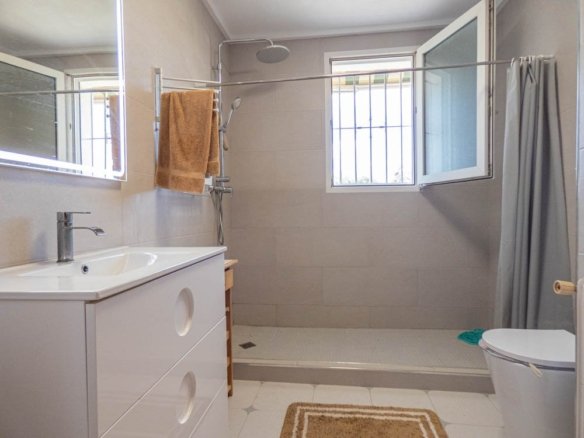 7 Bed 7 Bath Villa in San Miguel de Salinas - Caza De Casa