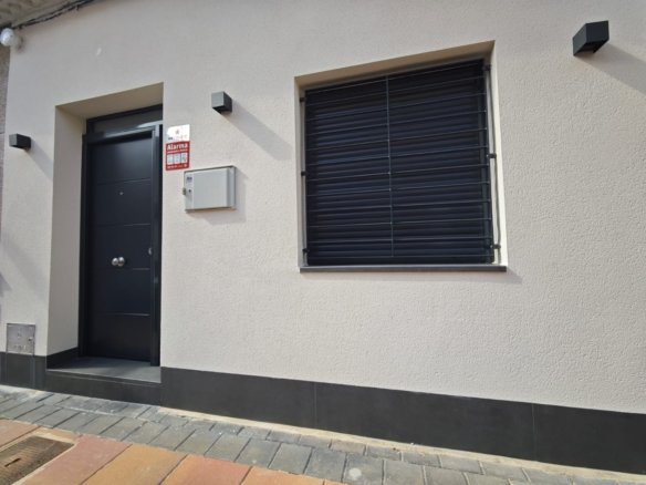 3 Bedroom 2 Bathroom Town House in Los Alcazares - Caza De Casa