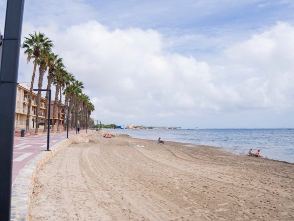 3 Bedroom 2 Bathroom Town House in Los Alcazares - Caza De Casa
