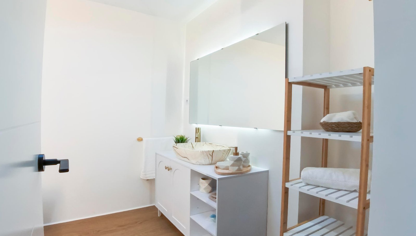 3 Bedroom 2 Bathroom Town House in Los Alcazares - Caza De Casa